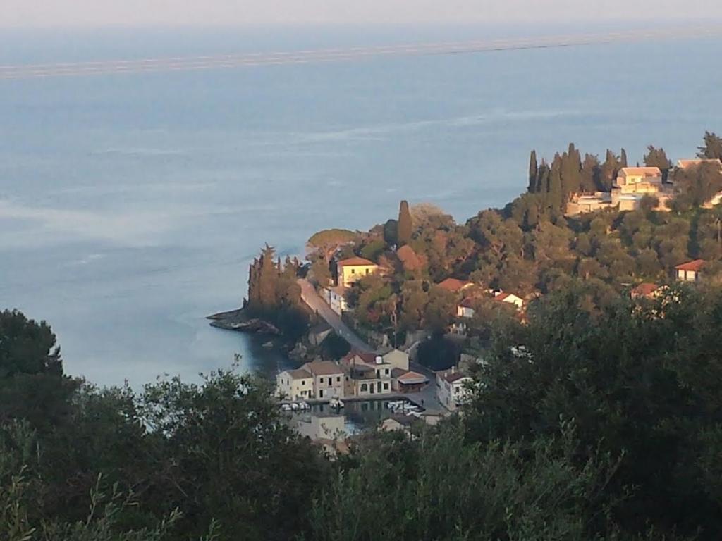 Villa Androniki Longos  ภายนอก รูปภาพ
