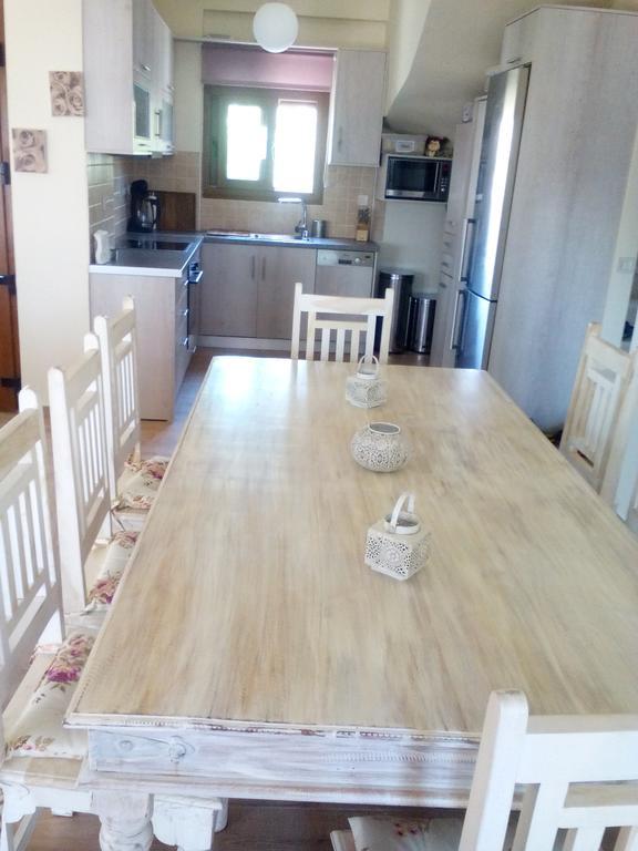 Villa Androniki Longos  ภายนอก รูปภาพ